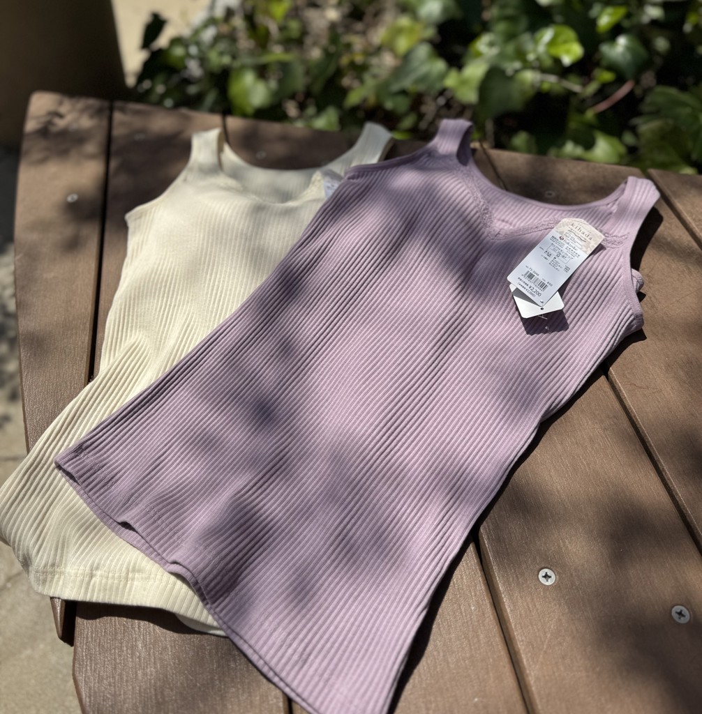 kihada(キハダ)】 カップ付きタンクトップ 無地 一部レース リブ