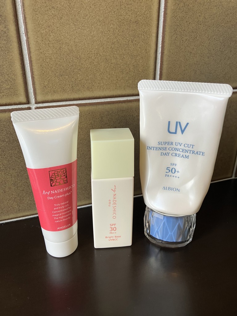 役立たずパンダ⭐︎【マイナデシコ　エミュ】  ブライトベースUV&CC　美品 役立たずパンダ⭐︎【マイナデシコ エミュ】 ブライトベース