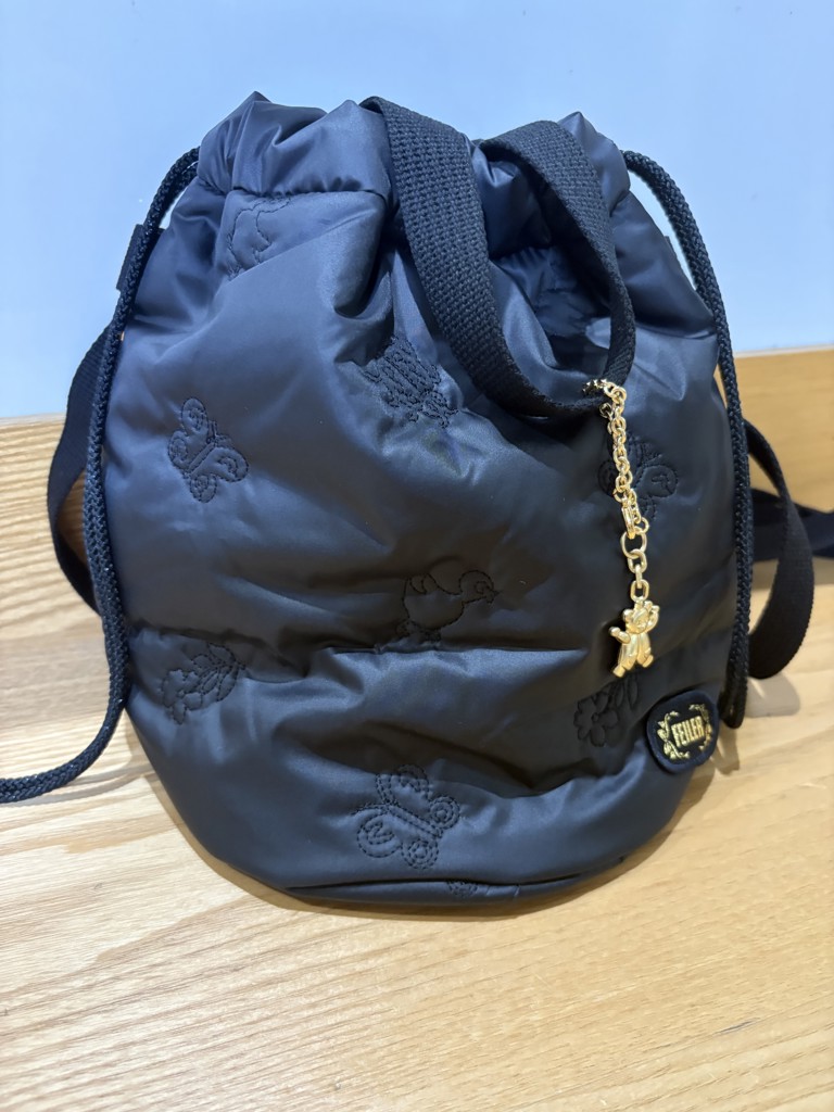 ハイジ 巾着ショルダーバッグ HEEM-231461(ブラック): FEILER