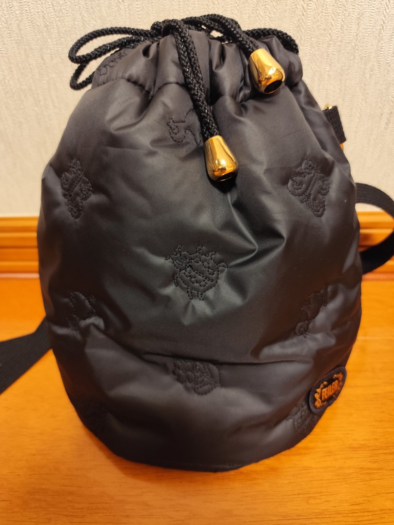 ハイジ 巾着ショルダーバッグ HEEM-231461(ブラック): FEILER