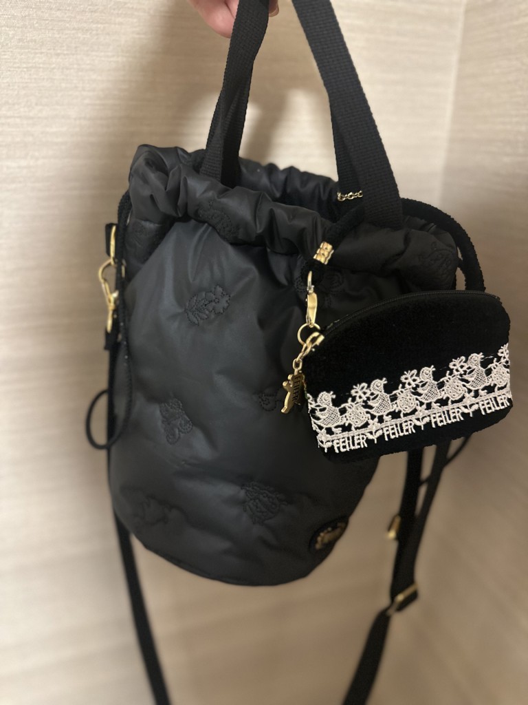 ハイジ 巾着ショルダーバッグ HEEM-231461(ブラック): FEILER