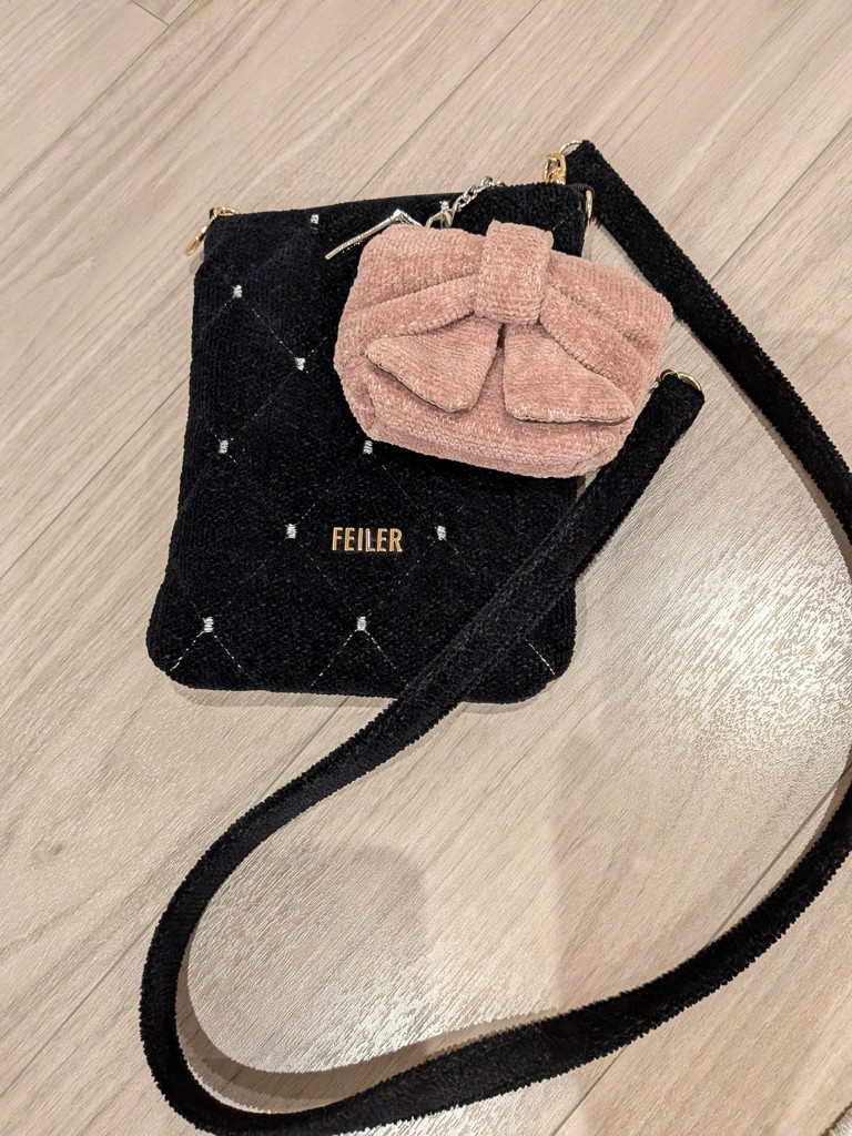 ユニ チェーンポシェット UNI-257228(ブラック): FEILER｜フェイラー