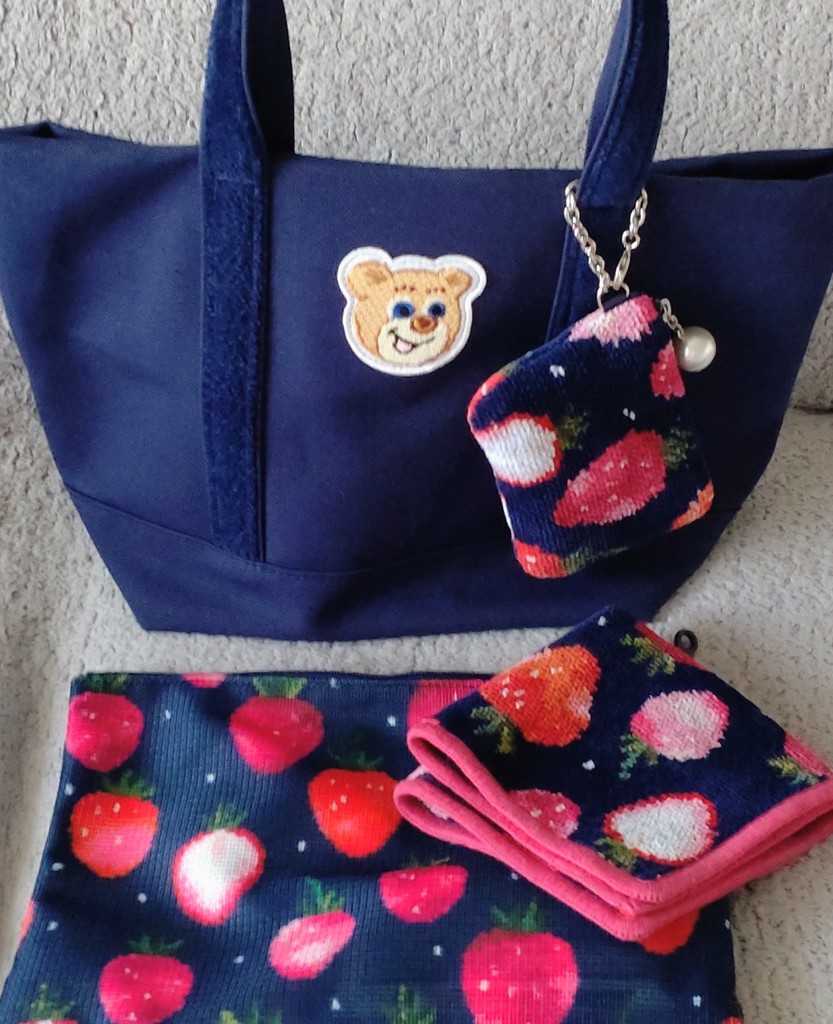 ストロベリードット　 ハンカチポーチ　キー&カードポーチ　セット 楽天市場】フェイラー公式/LOVERARY ストロベリードット キー