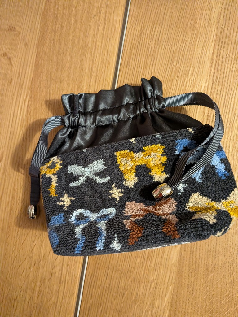 新品未使用　FEILER メニーリボンズ　巾着 メニーリボンズ 巾着 L/MYR-257470(チャコールグレー): LOVERARY BY