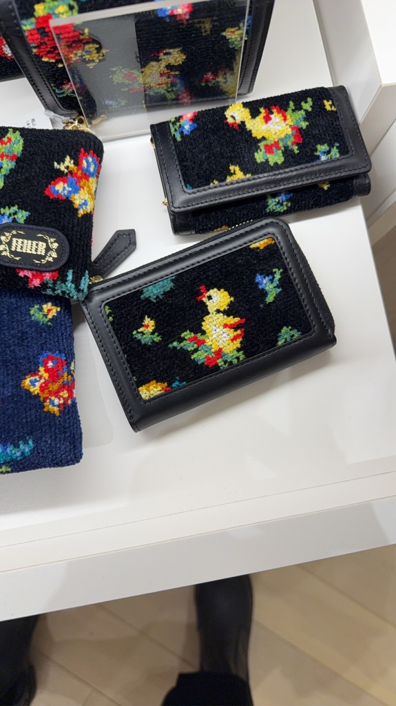 ハイジ カードケース HE-246167（WEB限定）(グレー): FEILER