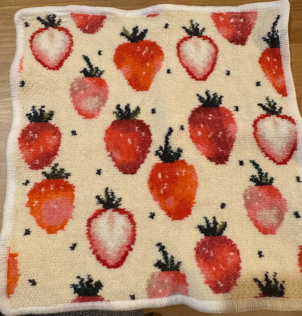 ストロベリードット ハンカチ（WEB限定）(オレンジ): LOVERARY BY