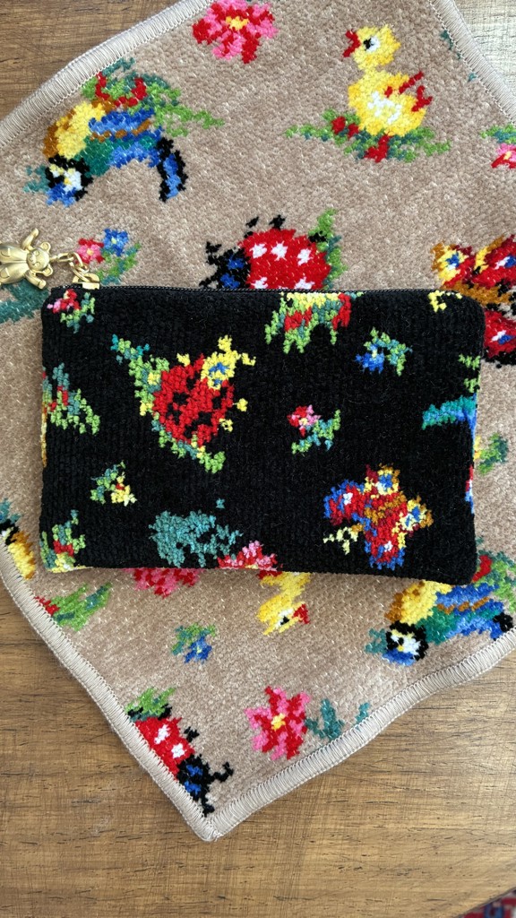 ハイジ ポーチ HE-171016(ブラック): FEILER｜フェイラー公式