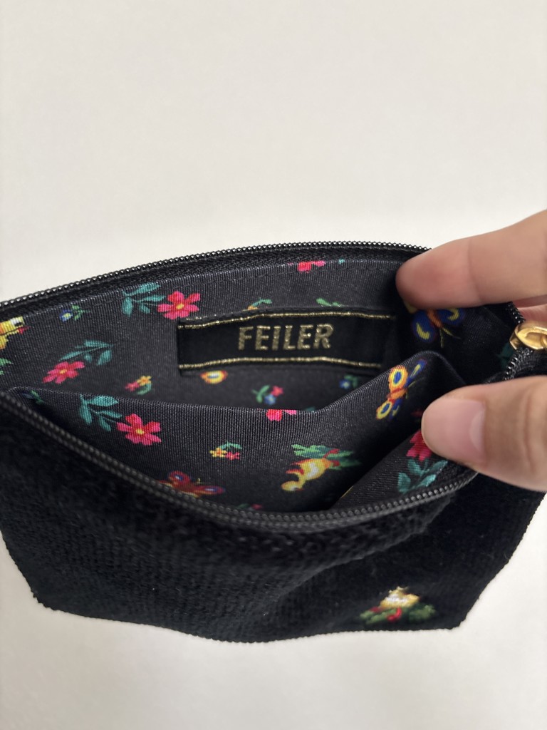ハイジ ポーチ HE-260298（WEB限定）(ブラック): FEILER｜フェイラー