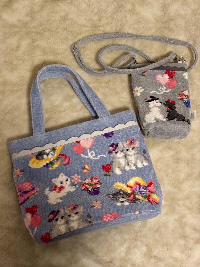 モンプティシャ バッグ MCH-260372(ライトブルー): FEILER｜フェイラー