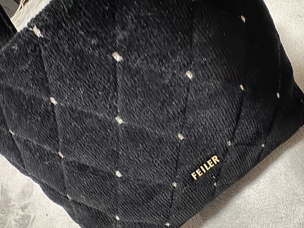 ユニ バッグ UNI-231422(ブラック): FEILER｜フェイラー公式オンライン