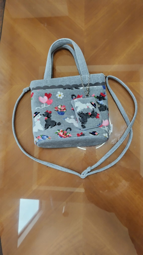 モンプティルル バッグ MPL-241077(ライトグレー): FEILER｜フェイラー