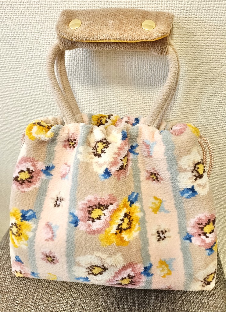 アネモネパドドゥ 手つき巾着 APD-260007(ネイビー): FEILER