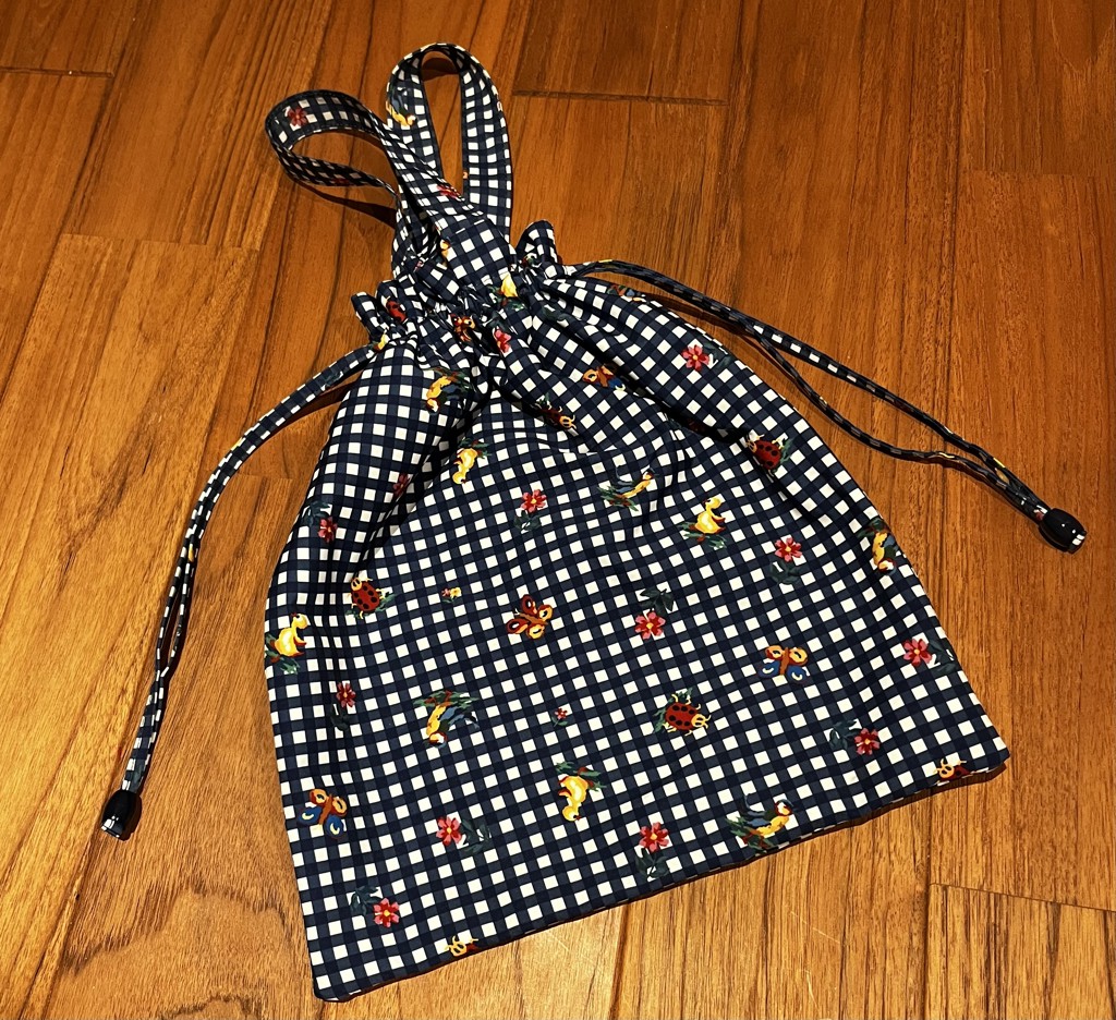 ハイジ 手付き巾着 HE-257047（取扱店舗限定）(ネイビー): FEILER