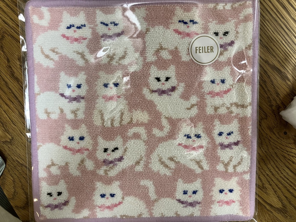 モフモフネコチャン ハンカチ（WEB限定）(ペールパープル×ピンク