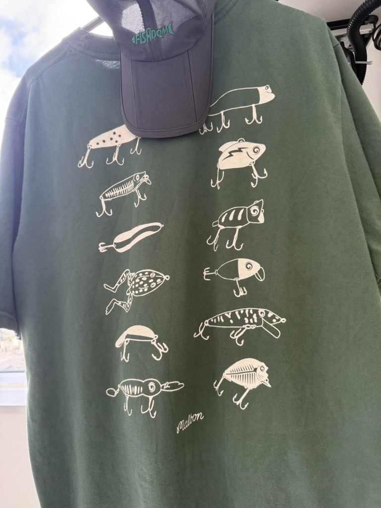 BEAMS GOLF（ビームス ゴルフ）MALBON GOLF / Bermuda Lures Tee Shirt