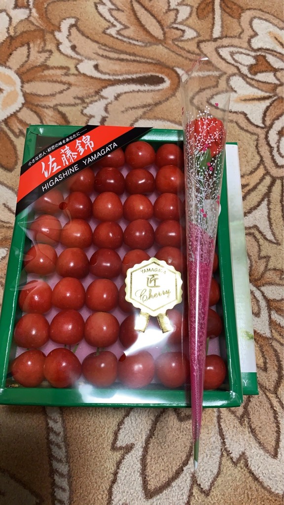 遅れてごめんね母の日ギフト】ハウスさくらんぼ佐藤錦300g（化粧箱入