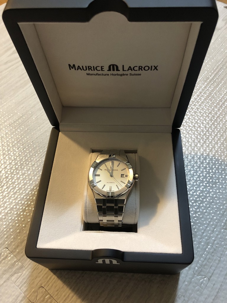 モーリス・ラクロア アイコン オートマティック AI6008-SS002-130-1