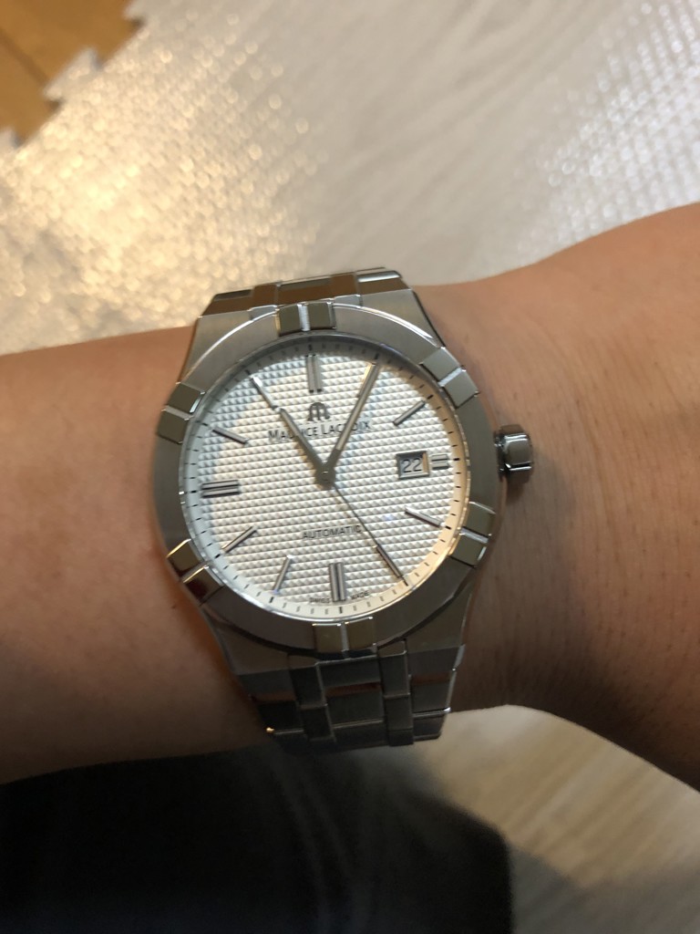 モーリス・ラクロア アイコン オートマティック AI6008-SS002-130-1