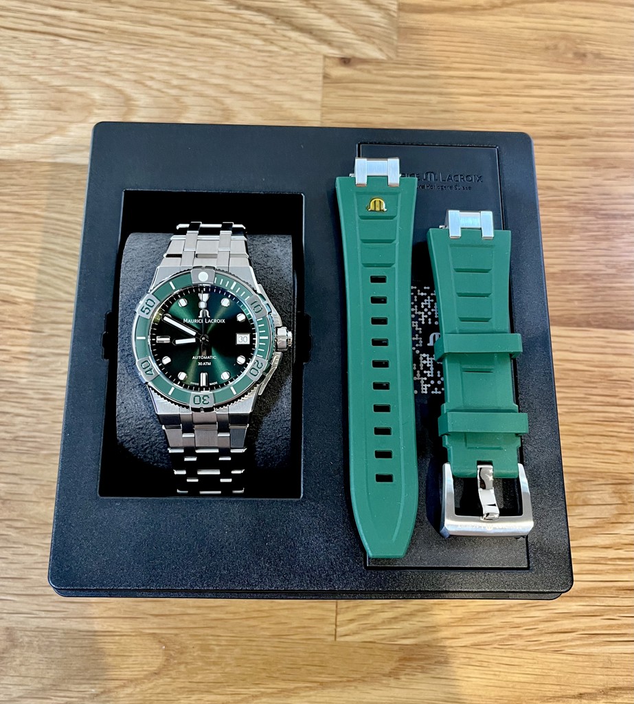 Aikon VENTURA 38mm Automatic with Strap Set [AI6057-SSL5F-630-D