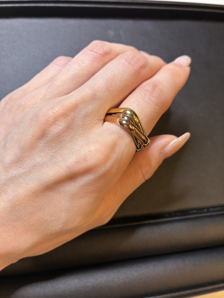 【未使用・箱付き】Cartier クッション 2個セット Cartier（カルティエ） トリニティ クッション クラシック モデル 12号