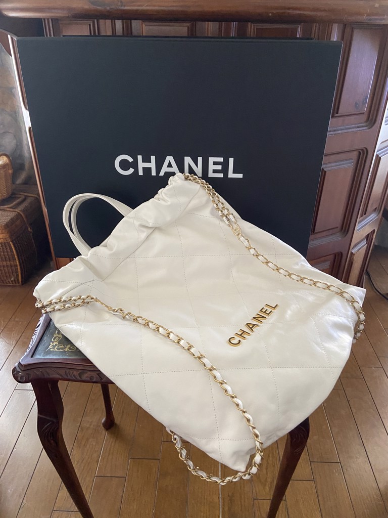 CHANEL 22 バックパック ホワイト 白[AS3313 B08037 10601