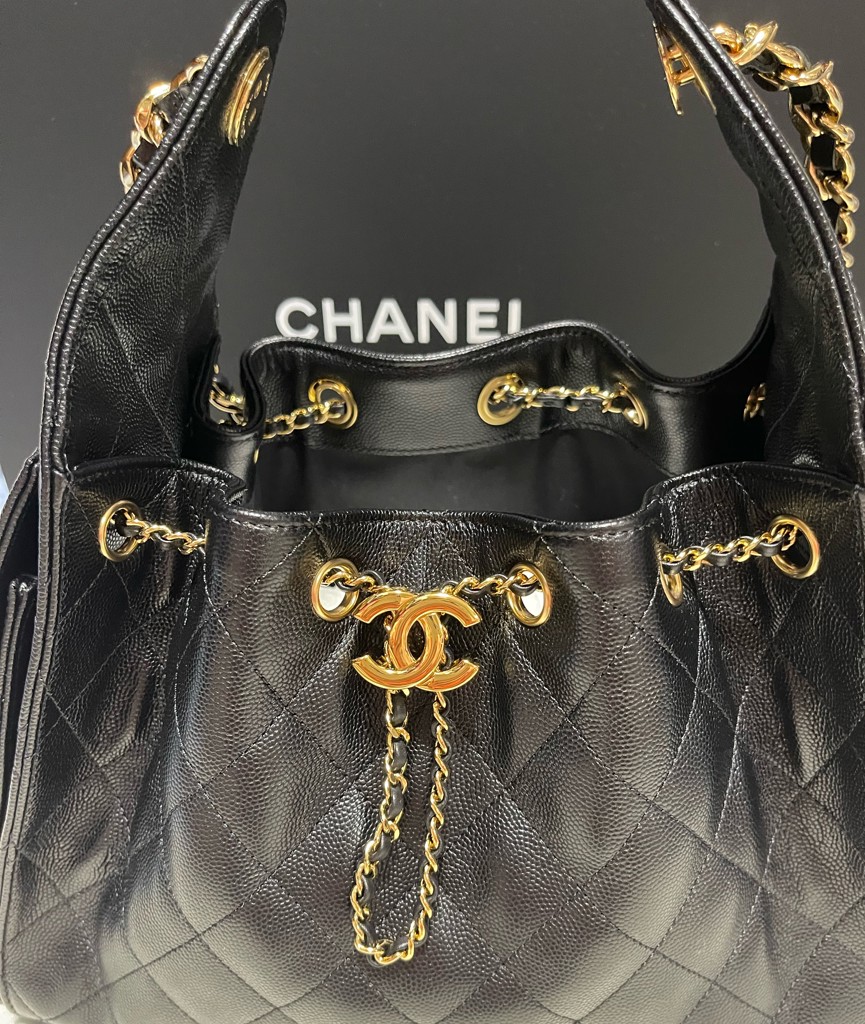 シャネル CHANEL 25 スモール ハンドバッグ ブラック 黒 AS5293 B24704