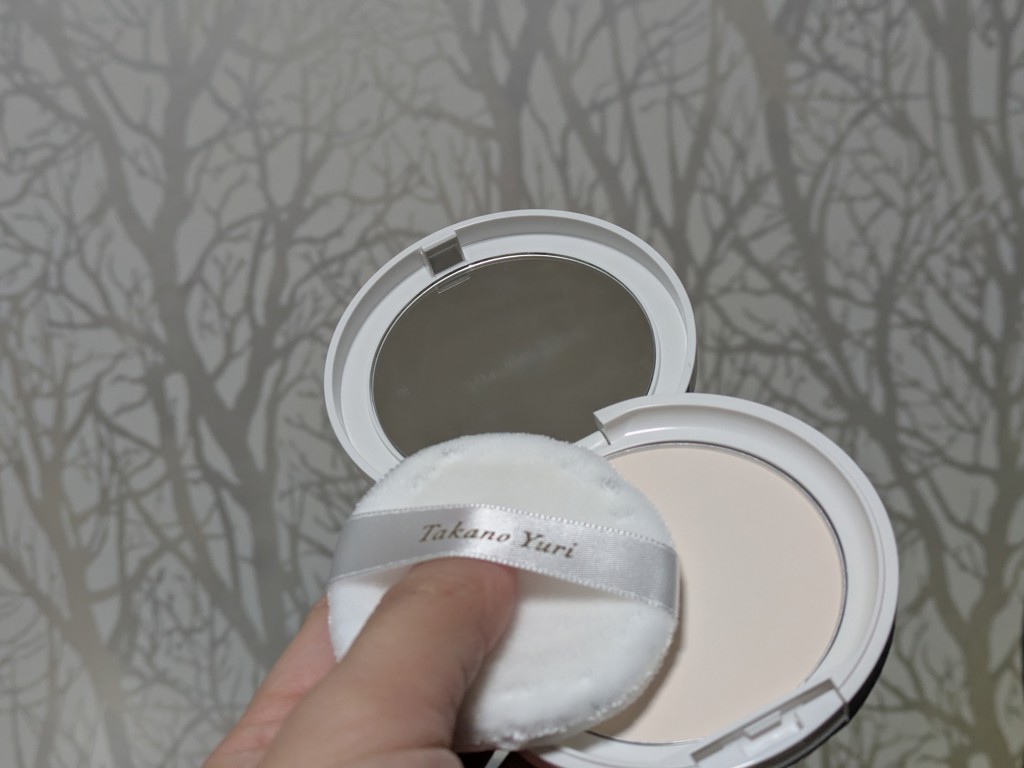 エステファクト エッセンスパウダーEX パールホワイト 23g（2025年限定