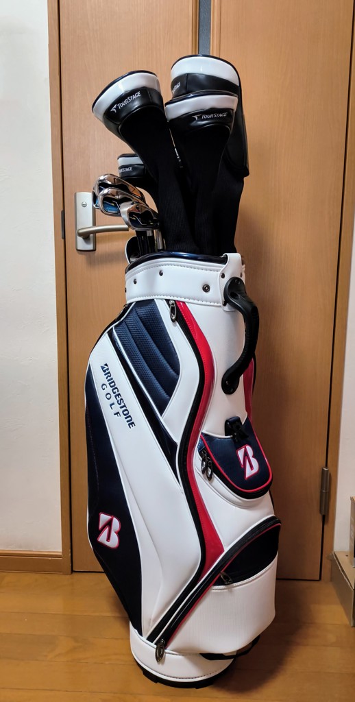 送料込み　ブリヂストン トリコロール柄 ゴルフバッグ キャディバッグ bs24-cbg422cx.jpg