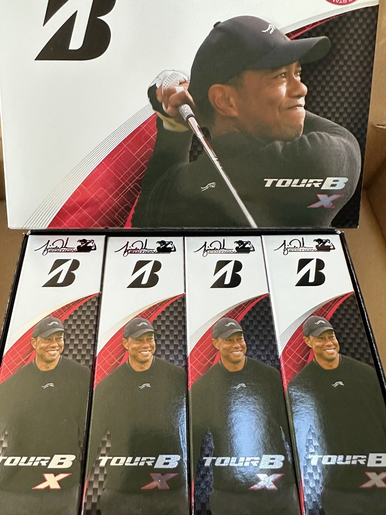 TOUR B X（ホワイト） TIGER WOODS EDITION [1ダース：12個