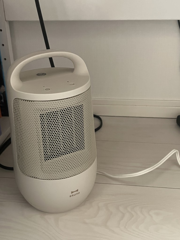 BRUNO セラミックファンヒーター タン 新品 BRUNO セラミックファンヒーター タン 電気ストーブ ファン