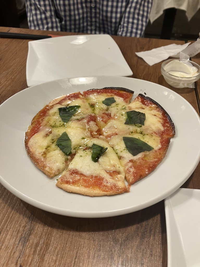 ともごん
