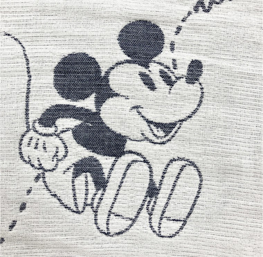スタッフ名