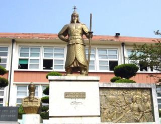 李 舜臣