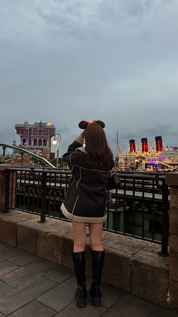スタッフ名