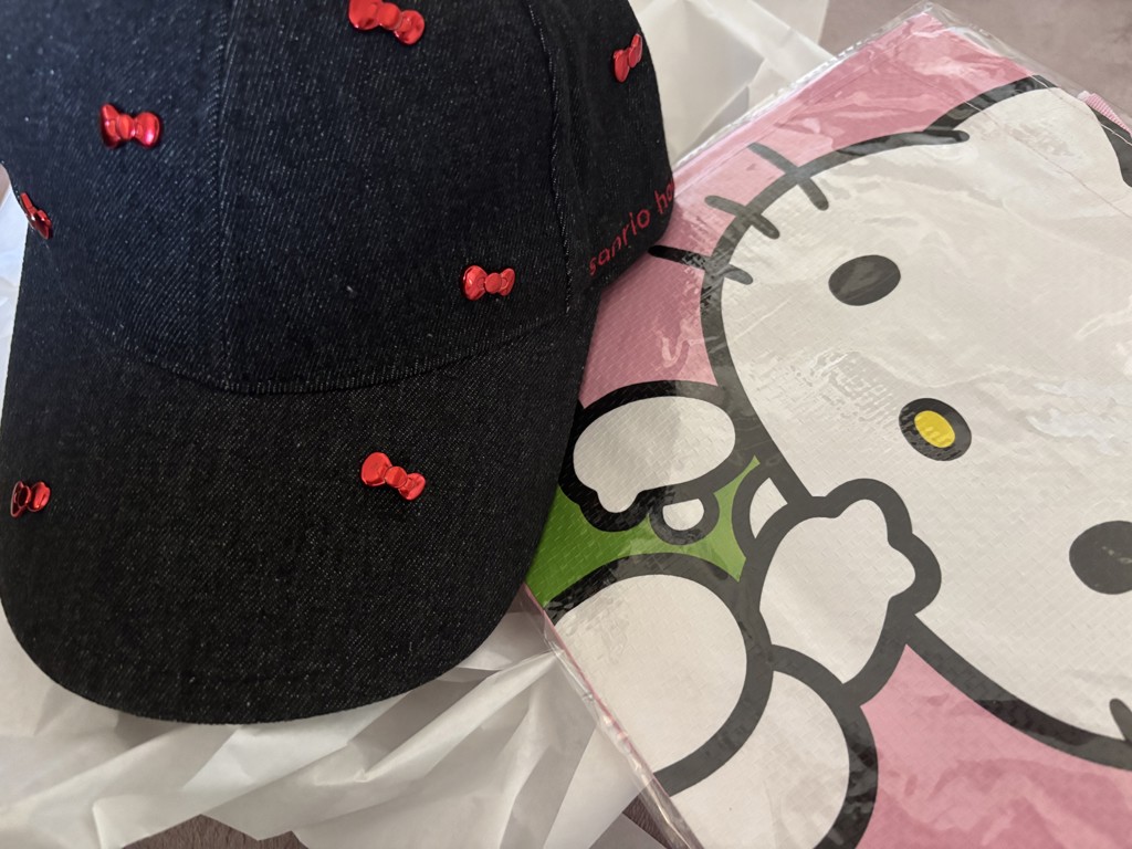 ハローキティ リボンスタッズキャップ(その他) │sanrio house