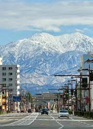朝の立山