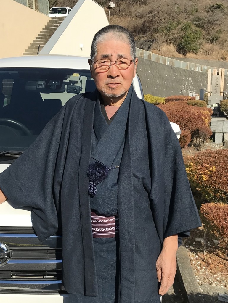 畑のじいじ