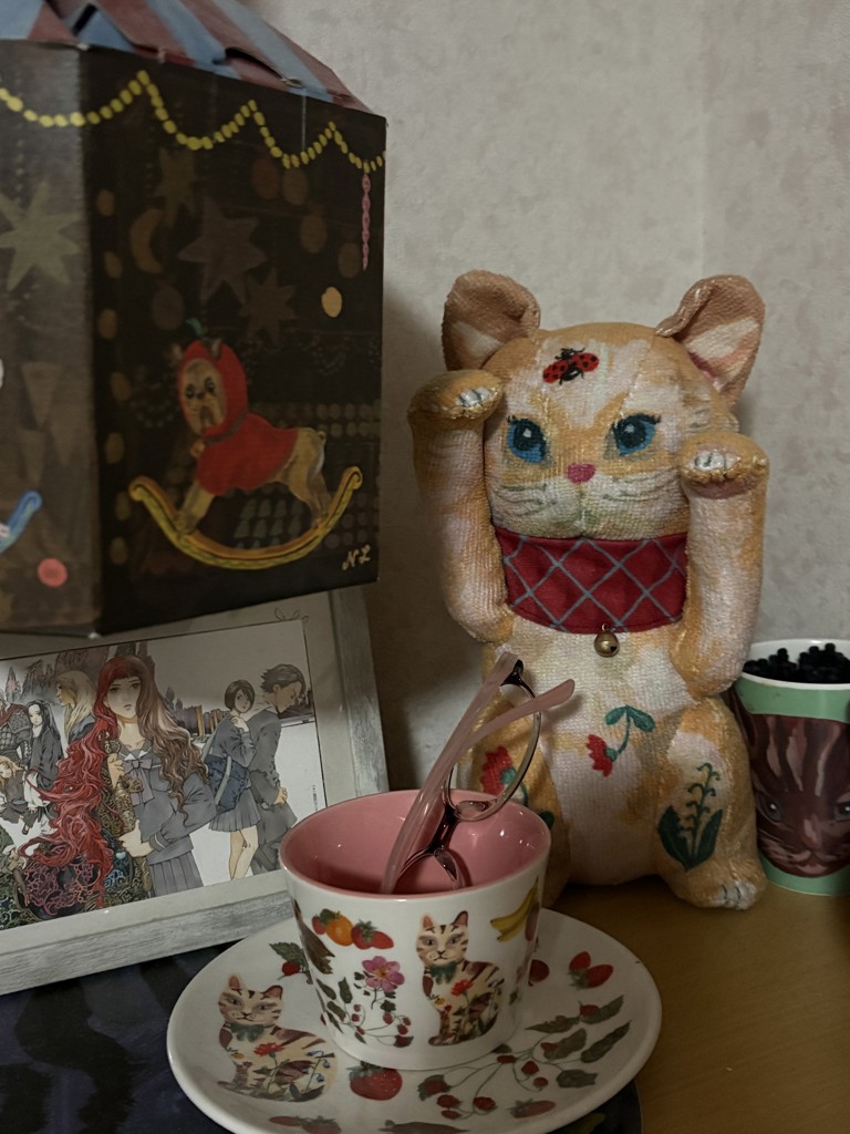 招き猫ぬいぐるみ/ナタリー・レテ | アフタヌーンティー公式通販サイト