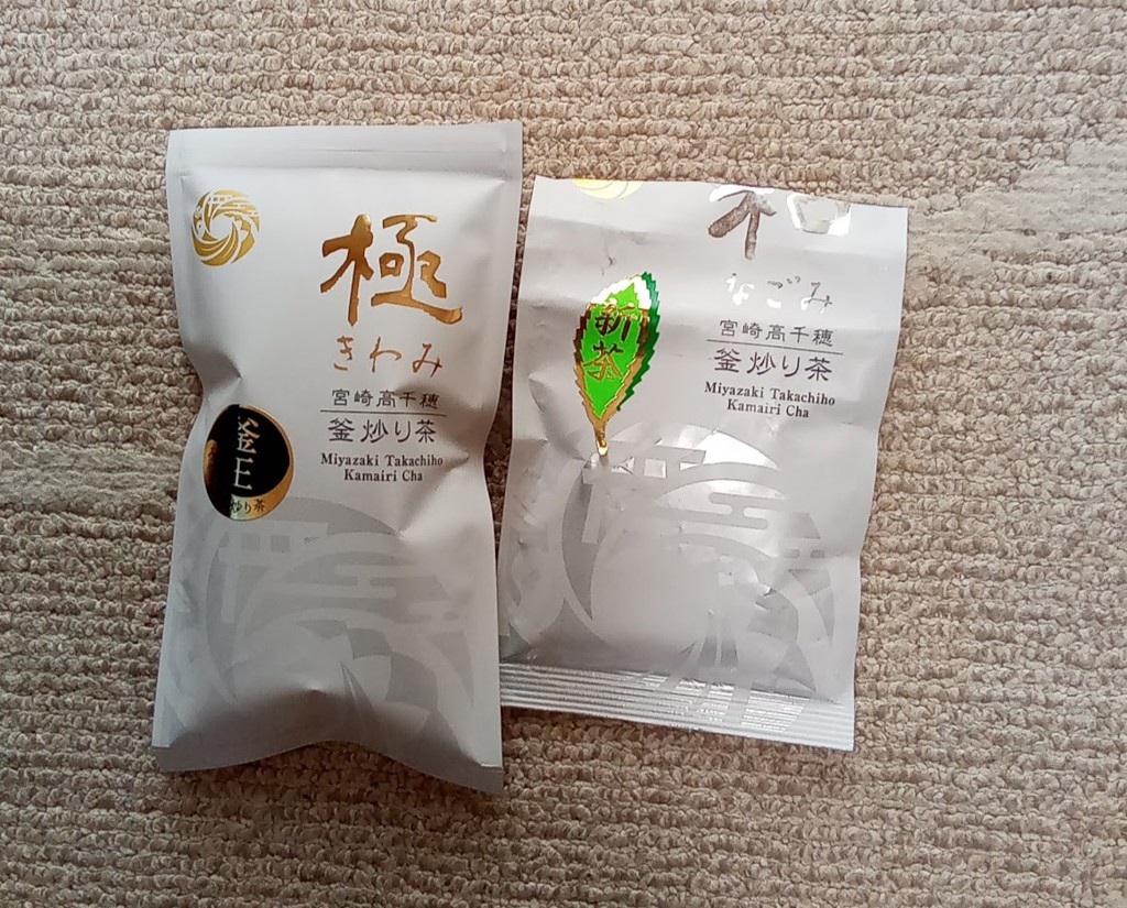 福岡県産100％ 非加熱・純粋はちみつ500g（百花蜜）: 博多うまか