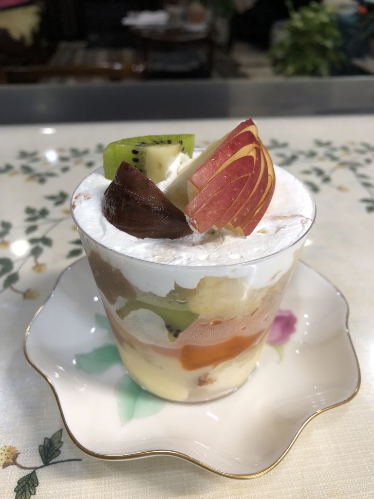 スイーツ大好きアッコ