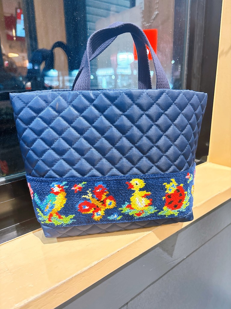 ハイジ 手付き巾着 HE-257047（取扱店舗限定）(ネイビー): FEILER