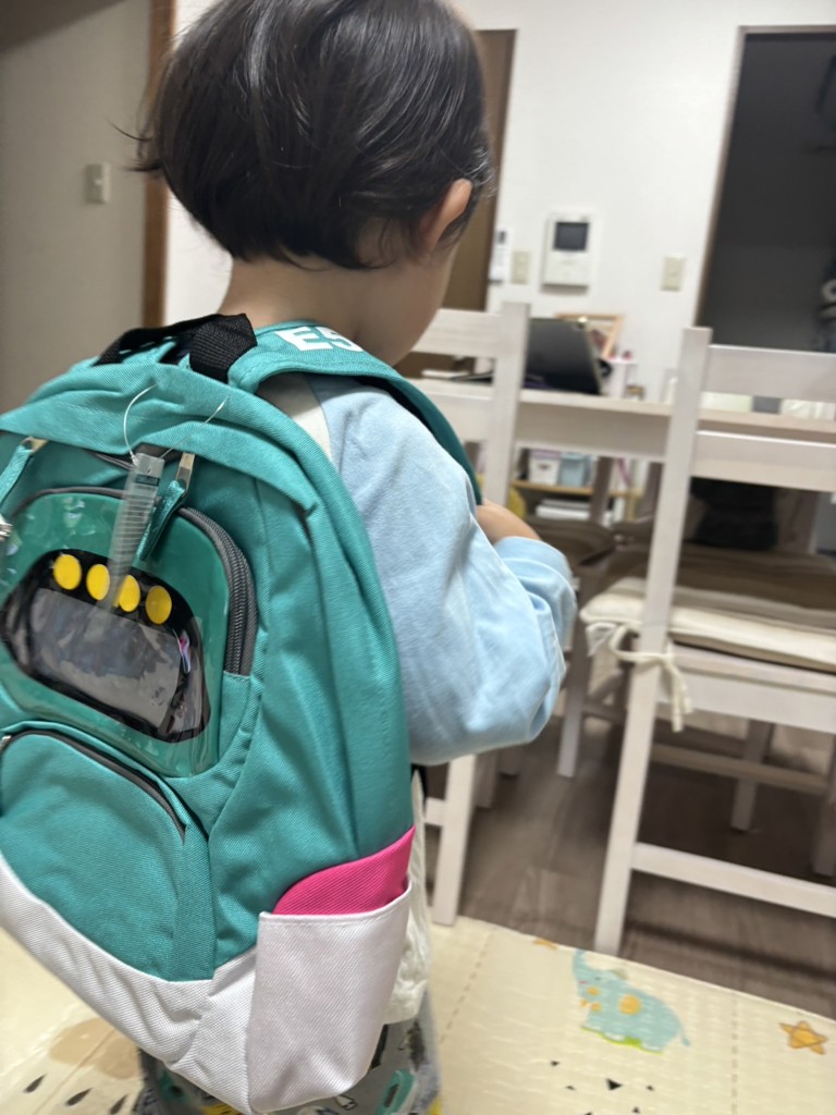 JR公認 中身が見える 新幹線 窓付き キッズ リュック リュックサック 楽天市場】JR公認【新幹線 窓付き リュックサック E6 こまち】車窓