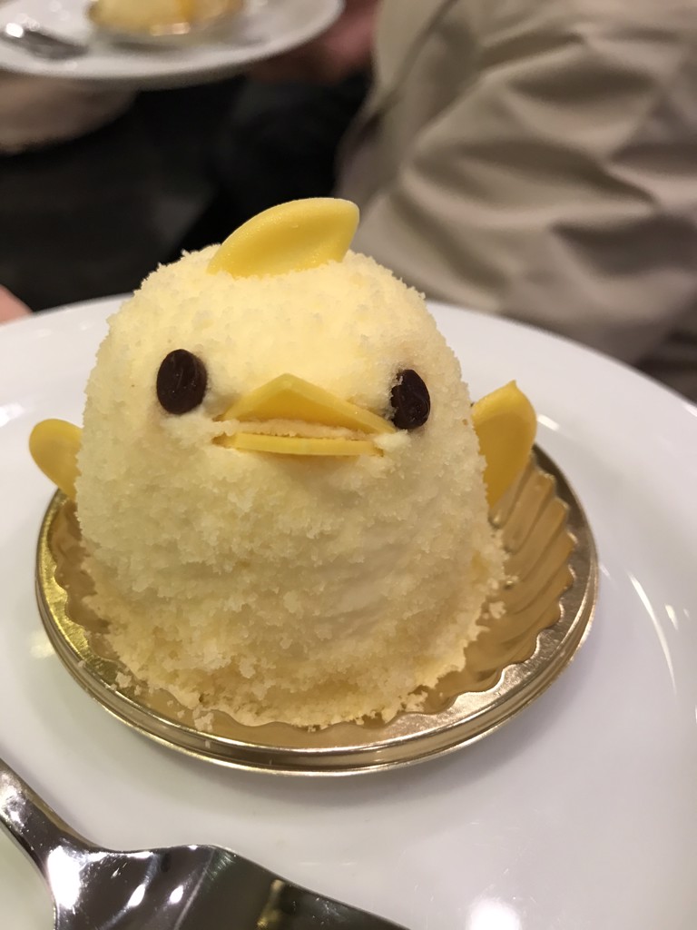 あけん