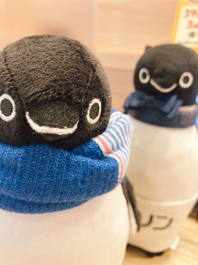Suicaのペンギン ぬいぐるみストラップ（カラビナ付）:TRAINIART JRE