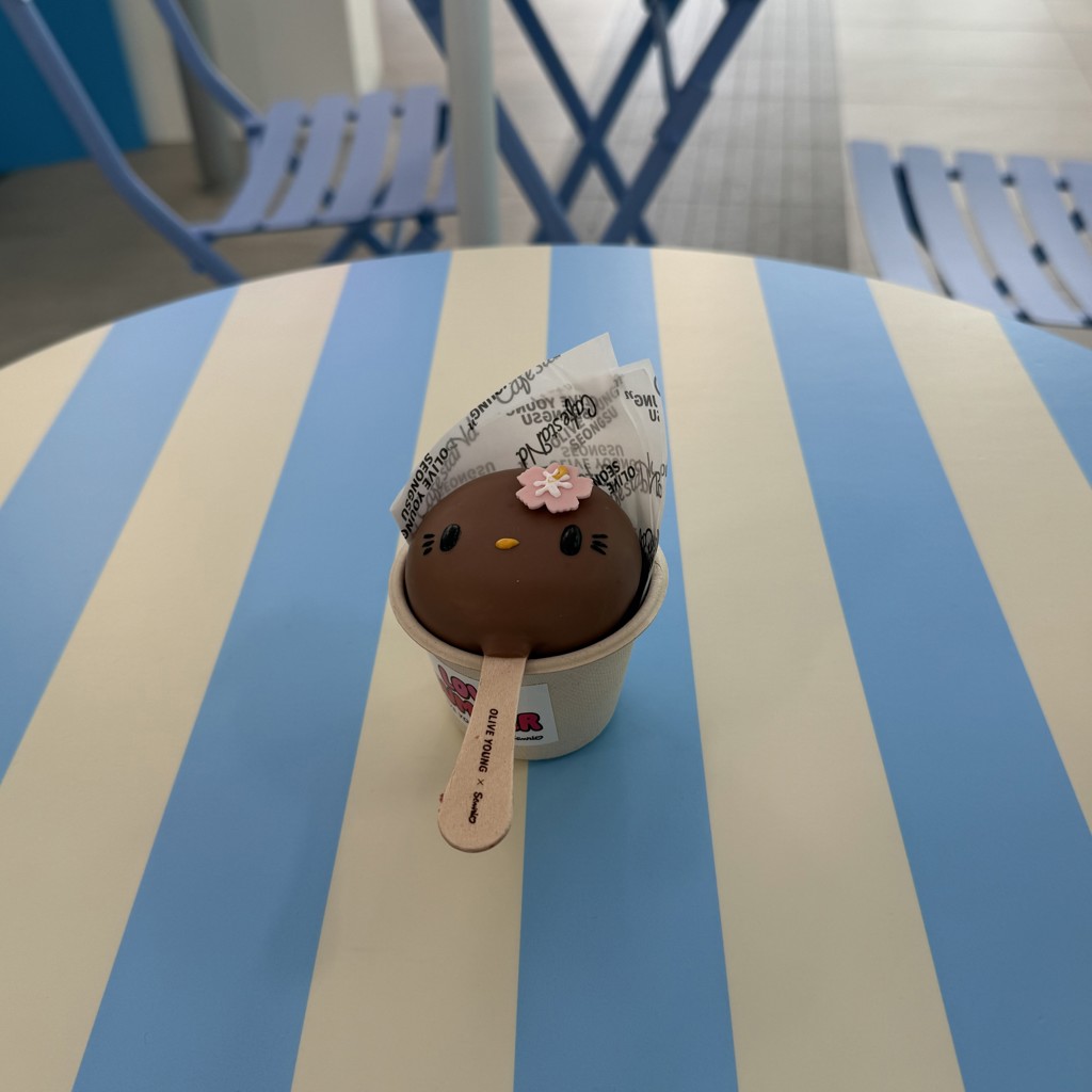 美品✨FEILERフェイラー レア ストライプミニポーチ ピンク オールドテディ 美品✨FEILERフェイラー レア ストライプミニポーチ ピンク オールド