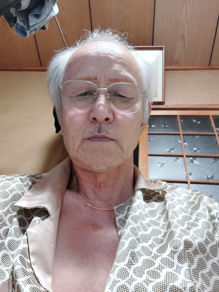Hヒロシ