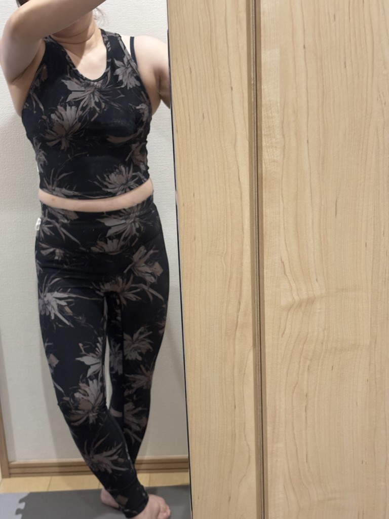 SUKALA】リブBigフラワープリントショートタンクトップ(Lサイズ