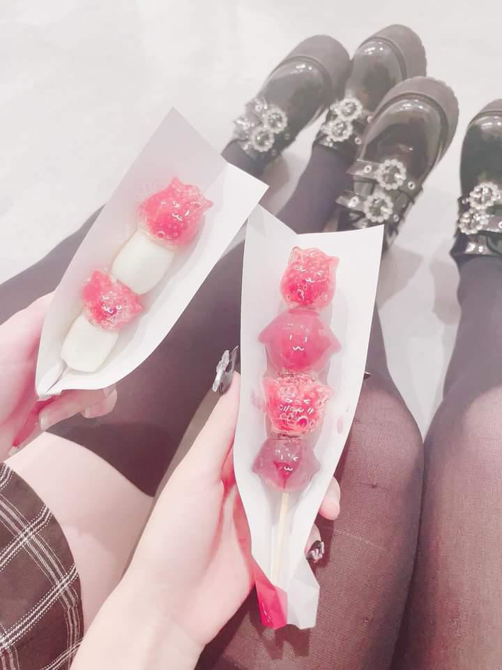 ゆりな