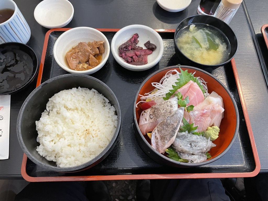 まー