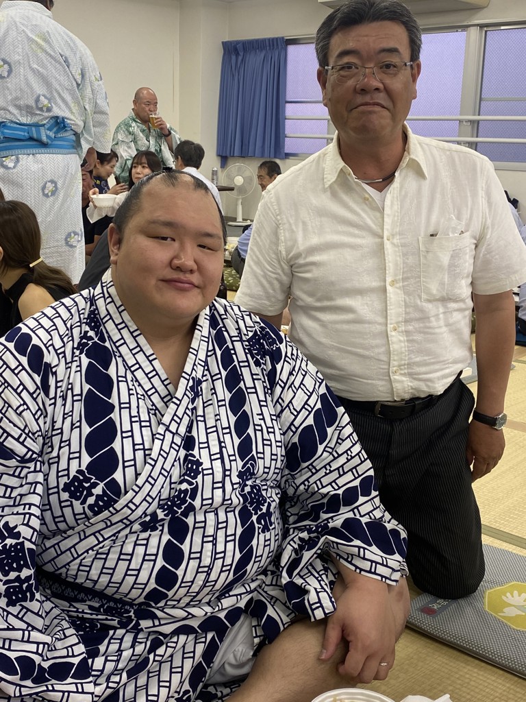 ヨッサ